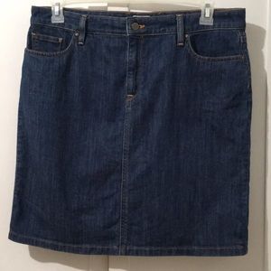 LL Bean Favorite Fit Jean Denim Skirt 5 Pocket